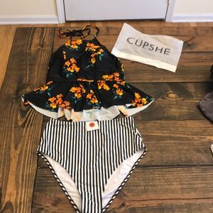 CUPSHE Two piece Bathing suit